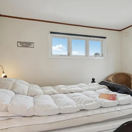 3 Bedroom Amazing Home In Brenderup Fyn Skovs-Højrup